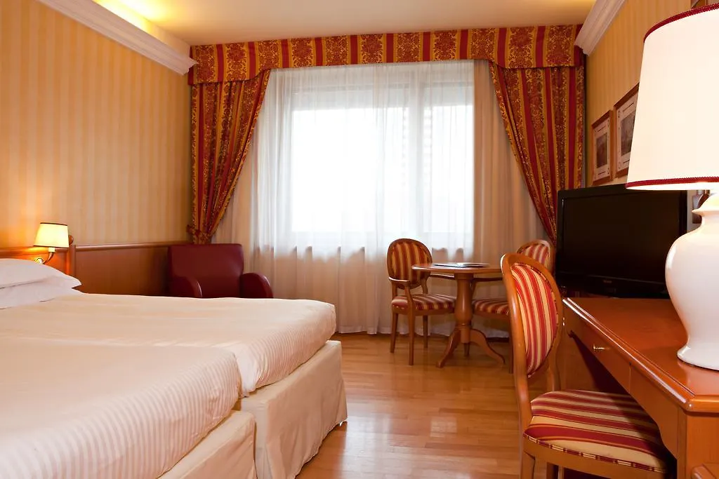 Atahotel Executive Milán Hotel