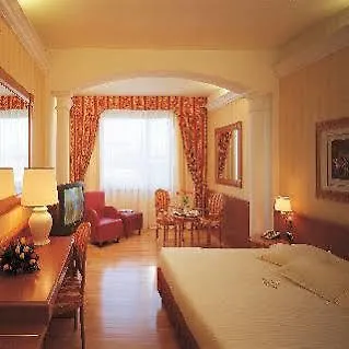 Atahotel Executive Milan Hotel