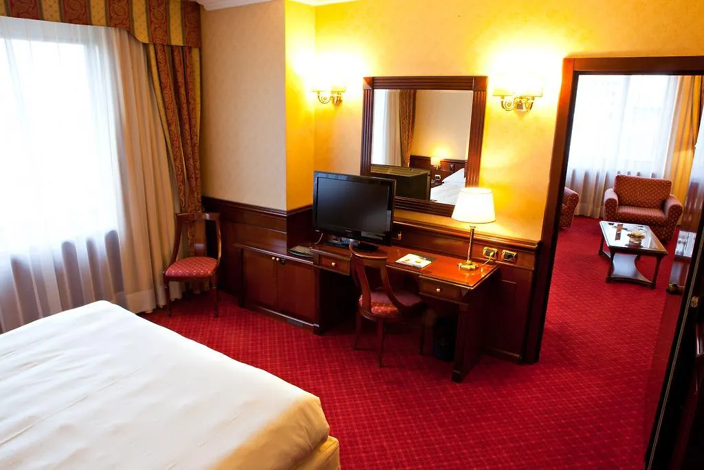 Atahotel Executive Milano Hotel