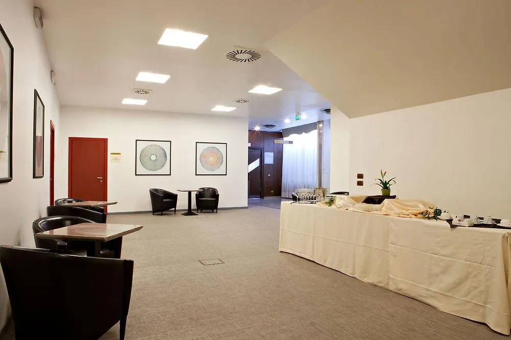 Atahotel Executive Milan 4*,  Italy